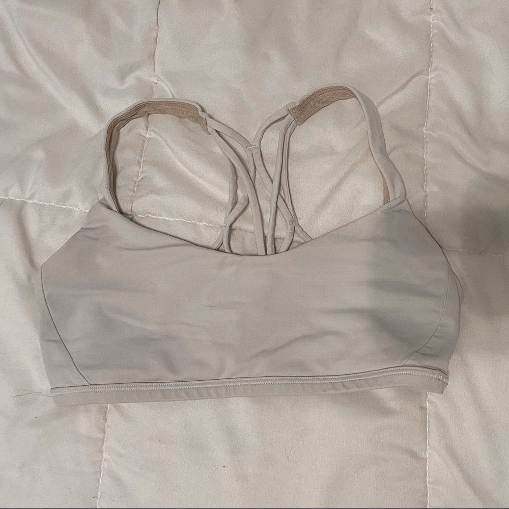 sports bra